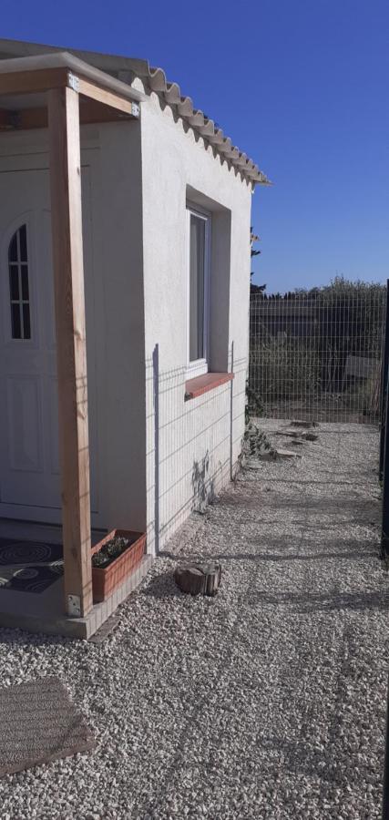 Mas Vincent Apartment La Fare-les-Oliviers Екстериор снимка