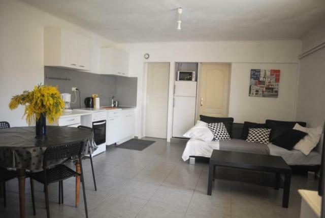 Mas Vincent Apartment La Fare-les-Oliviers Екстериор снимка